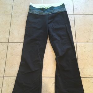 Lululemon Athletica wide legs pants